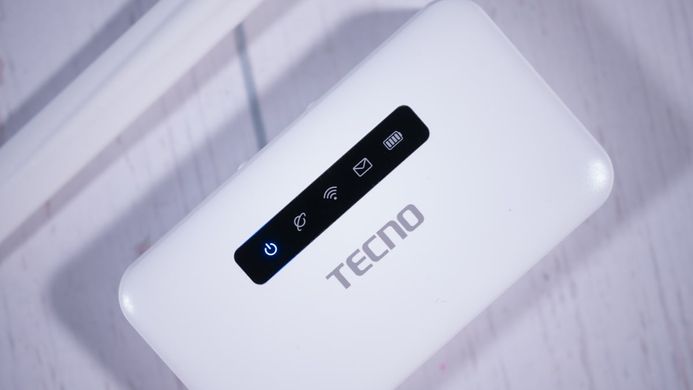 4G-роутер мобільний TECNO TR118 2500mAh bat. 4895180763953